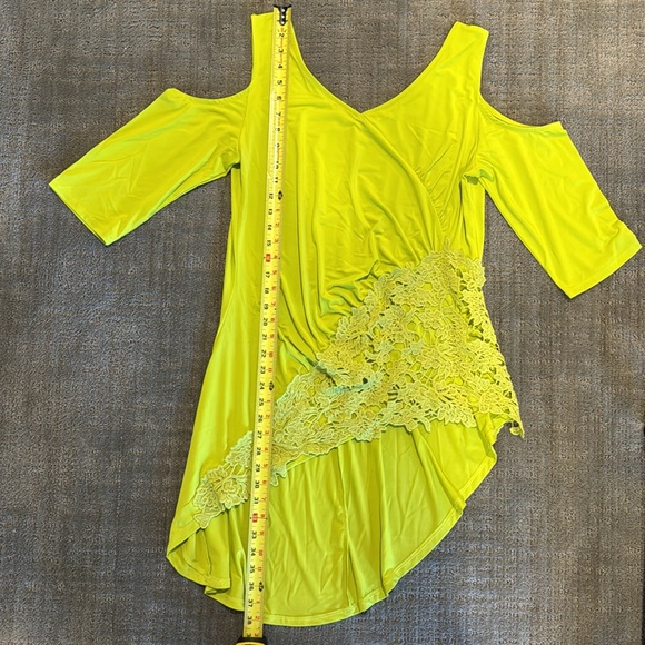 Chartreuse Cold Shoulder Tunic, L - Picture 6 of 8